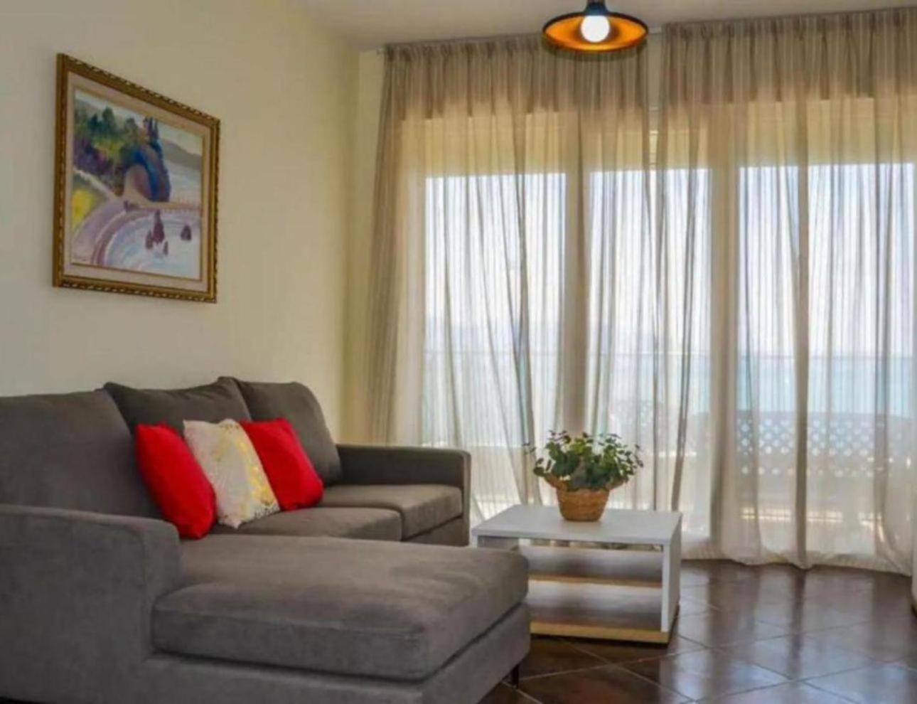Toto Hotel & Apartments Radhimë Esterno foto